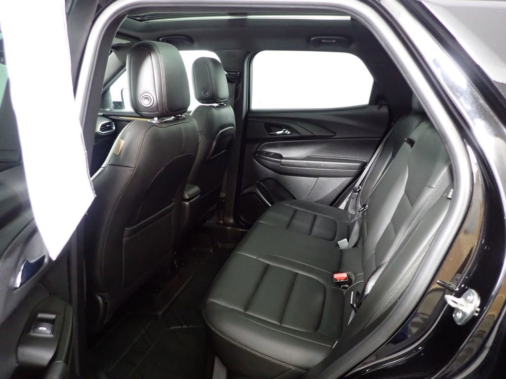 Used 2021 Chevrolet TrailBlazer ACTIV w/ Sun and Liftgate Package image 32
