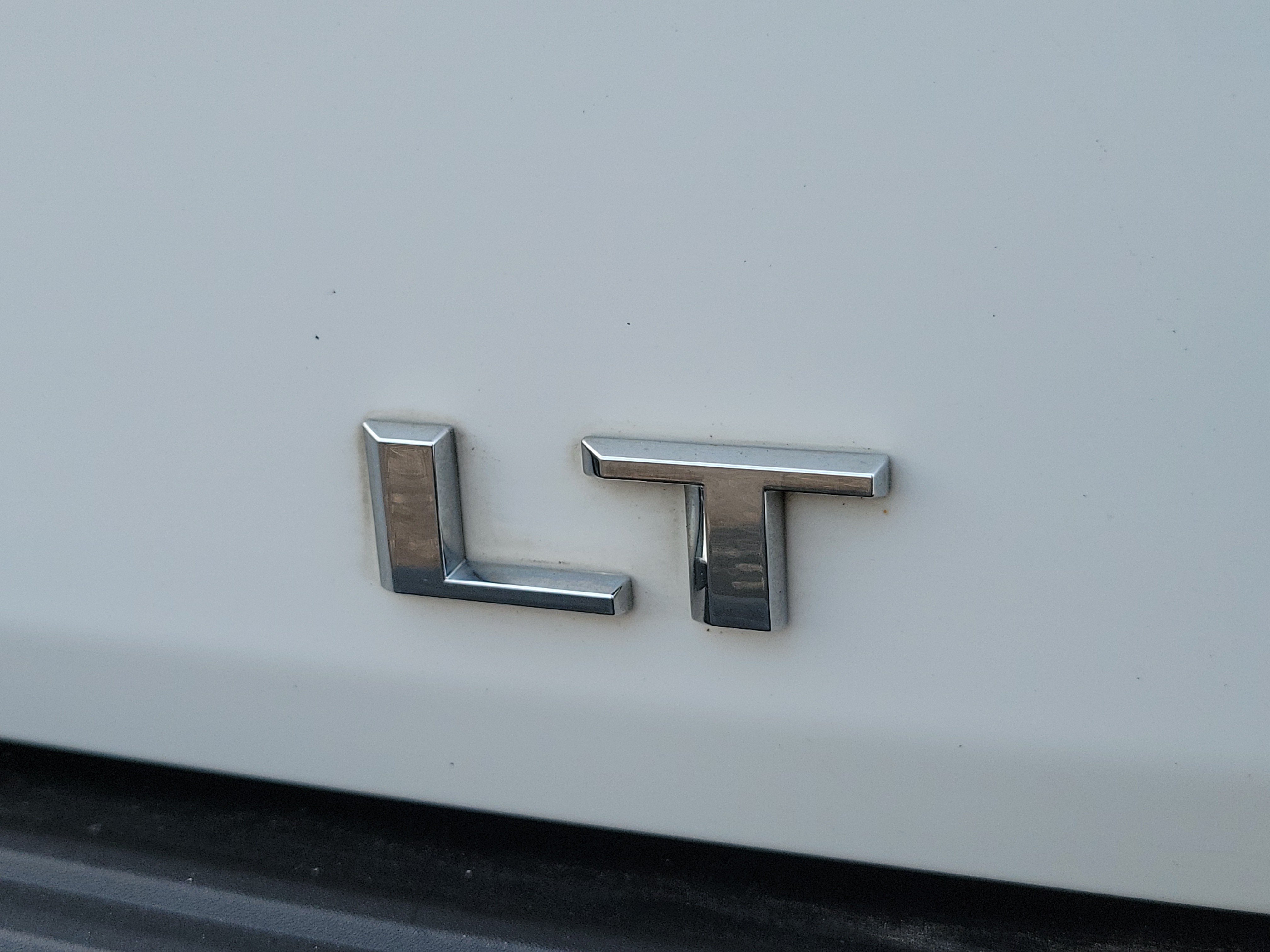 Used 2021 Chevrolet Suburban LT RWD image 33