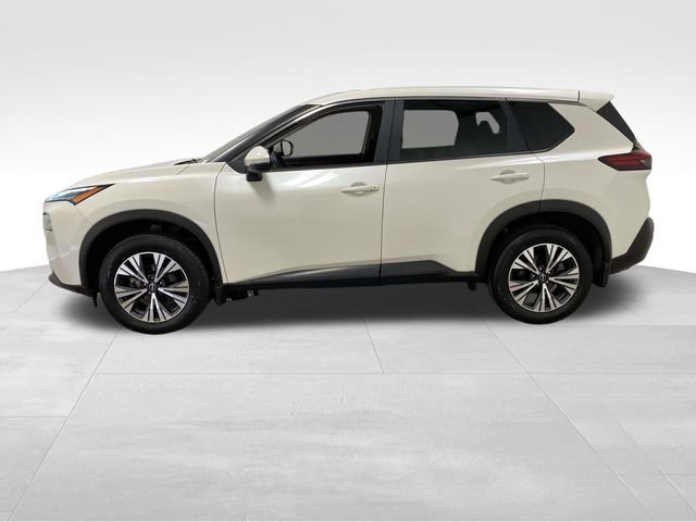 Used 2023 Nissan Rogue SV image 2