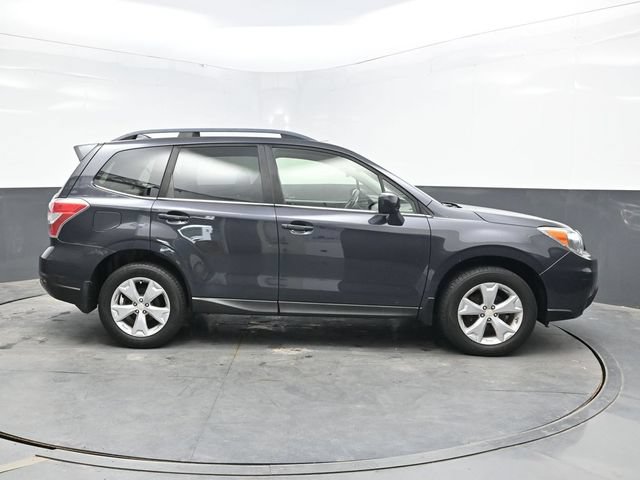 Used 2016 Subaru Forester 2.5i Limited AWD/4WD image 9