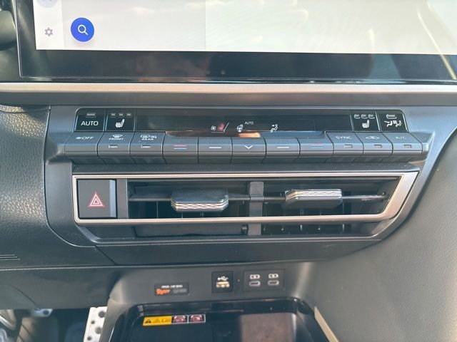 Used 2025 Toyota Camry XSE FWD image 24