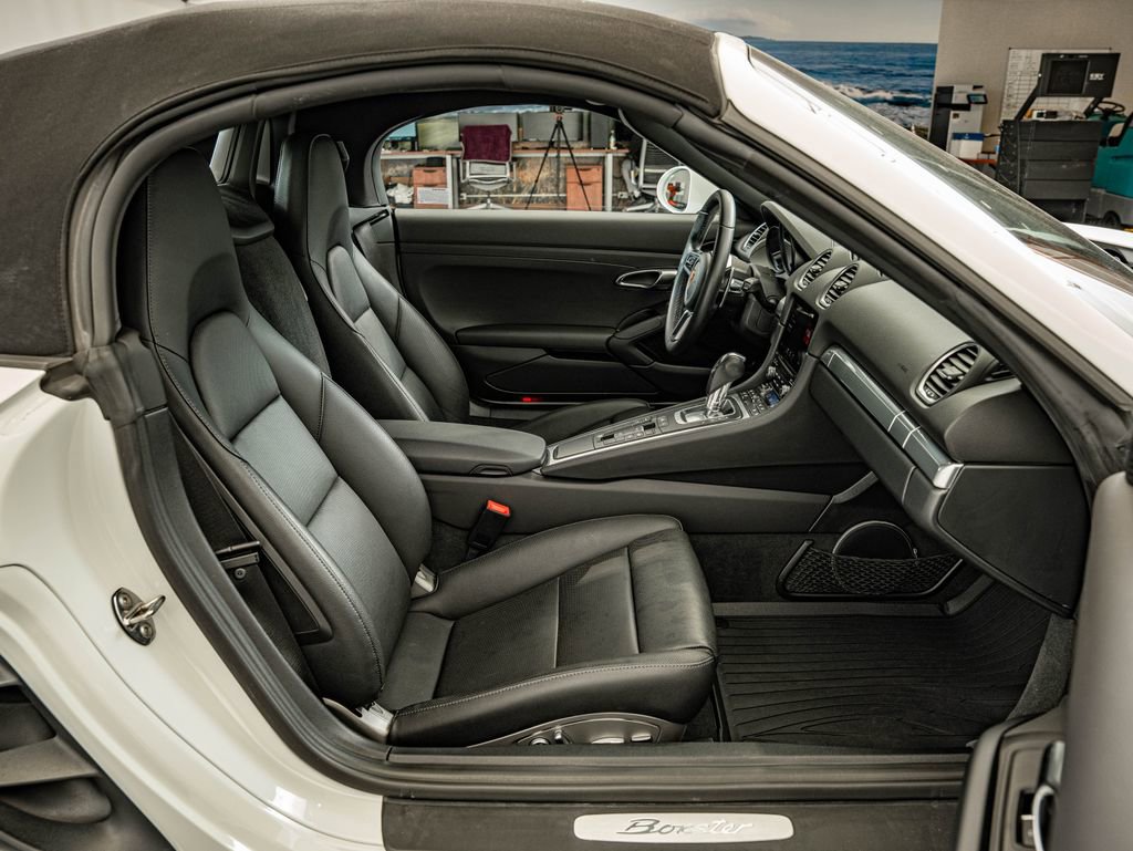Certified 2019 Porsche 718 Boxster image 43