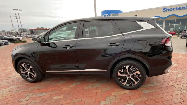 Used 2025 Kia Sportage EX image 7