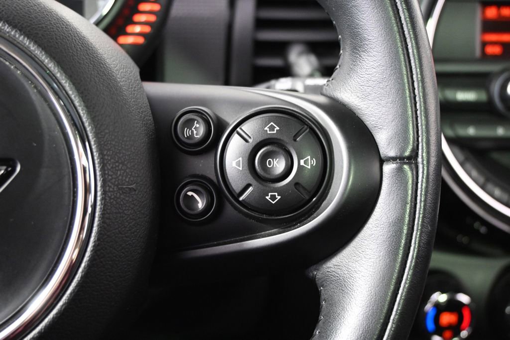 Used 2016 MINI Cooper 4-Door Hardtop image 33