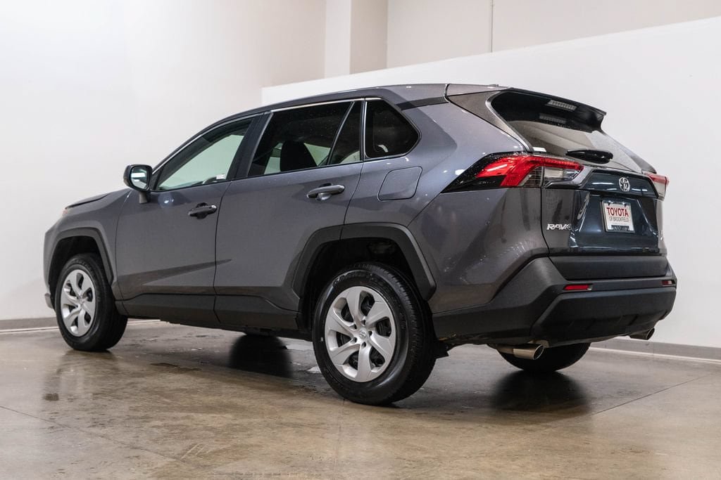 Certified 2025 Toyota RAV4 LE AWD/4WD image 7