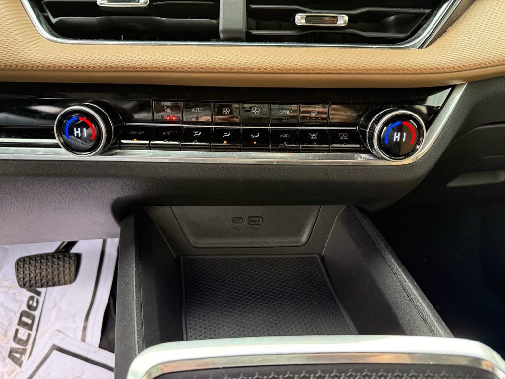 Used 2025 Chevrolet Equinox ACTIV image 40