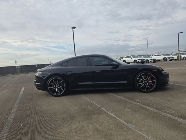 Used 2024 Porsche Taycan 4S image 4