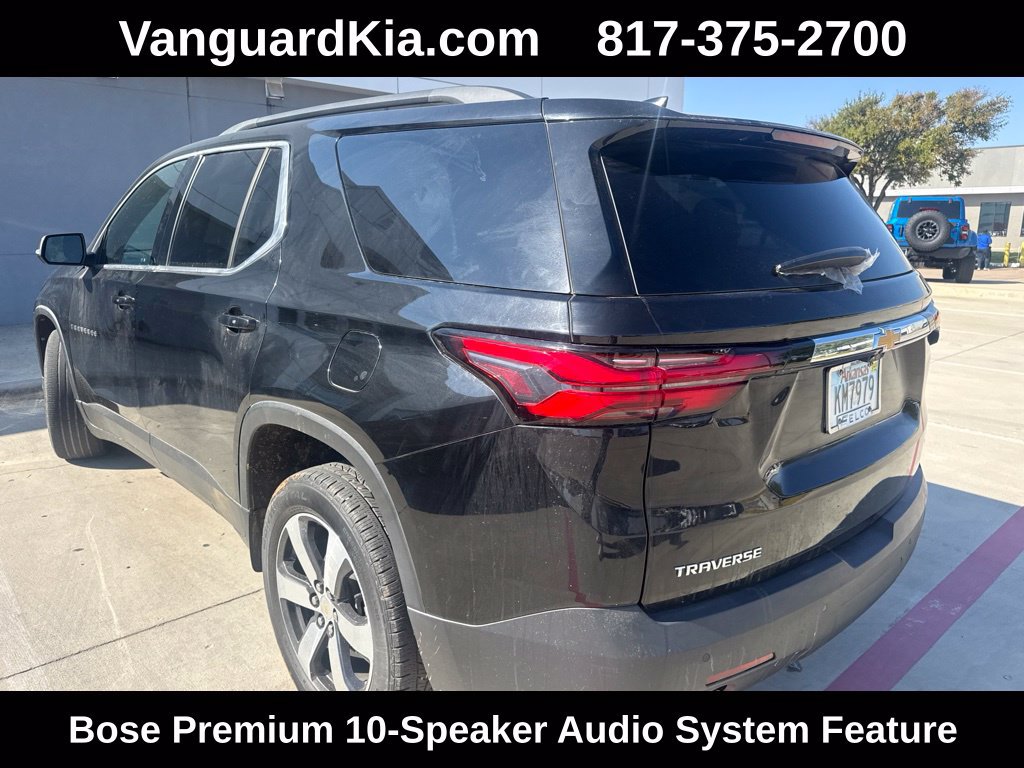 Used 2022 Chevrolet Traverse LT w/ LT Premium Package FWD image 4