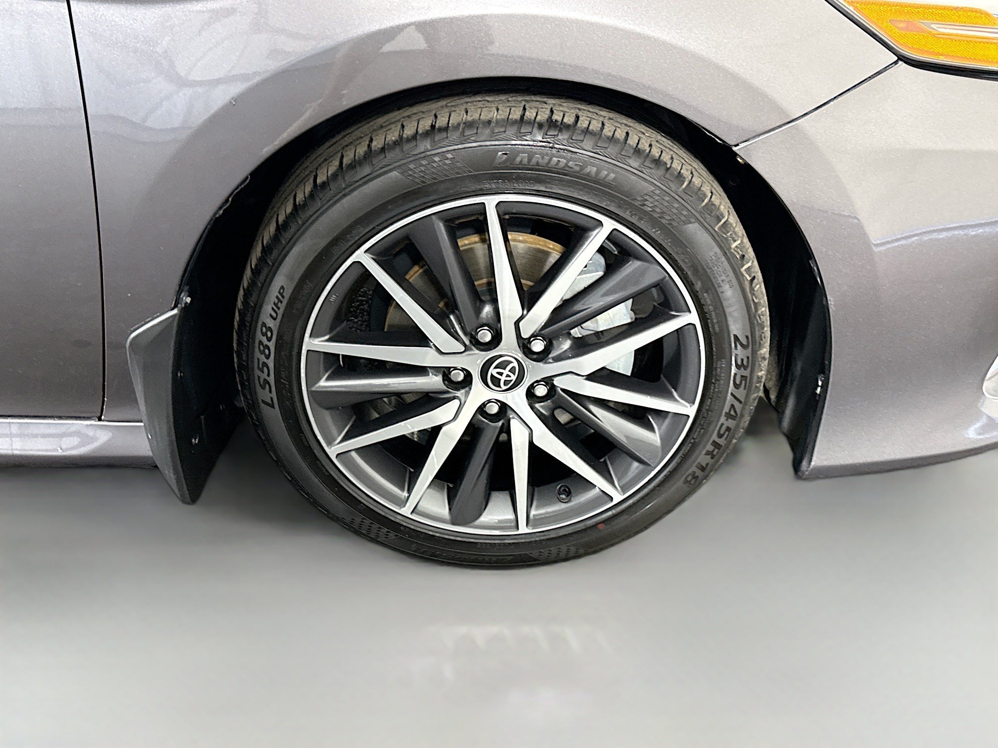 Used 2022 Toyota Camry XLE FWD image 32