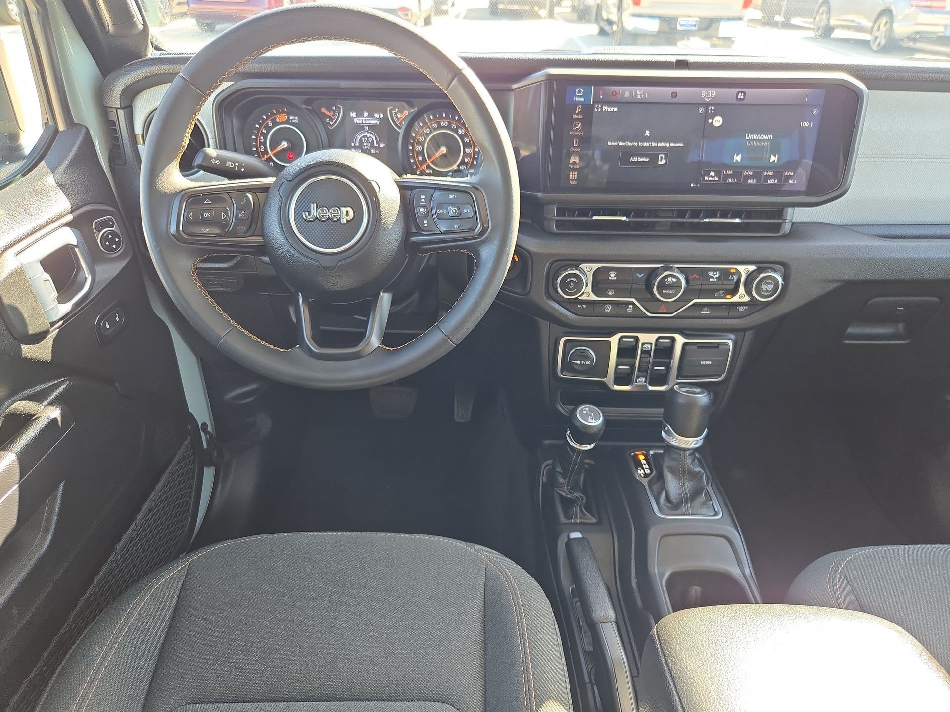 Used 2024 Jeep Wrangler Unlimited Sport AWD/4WD image 28