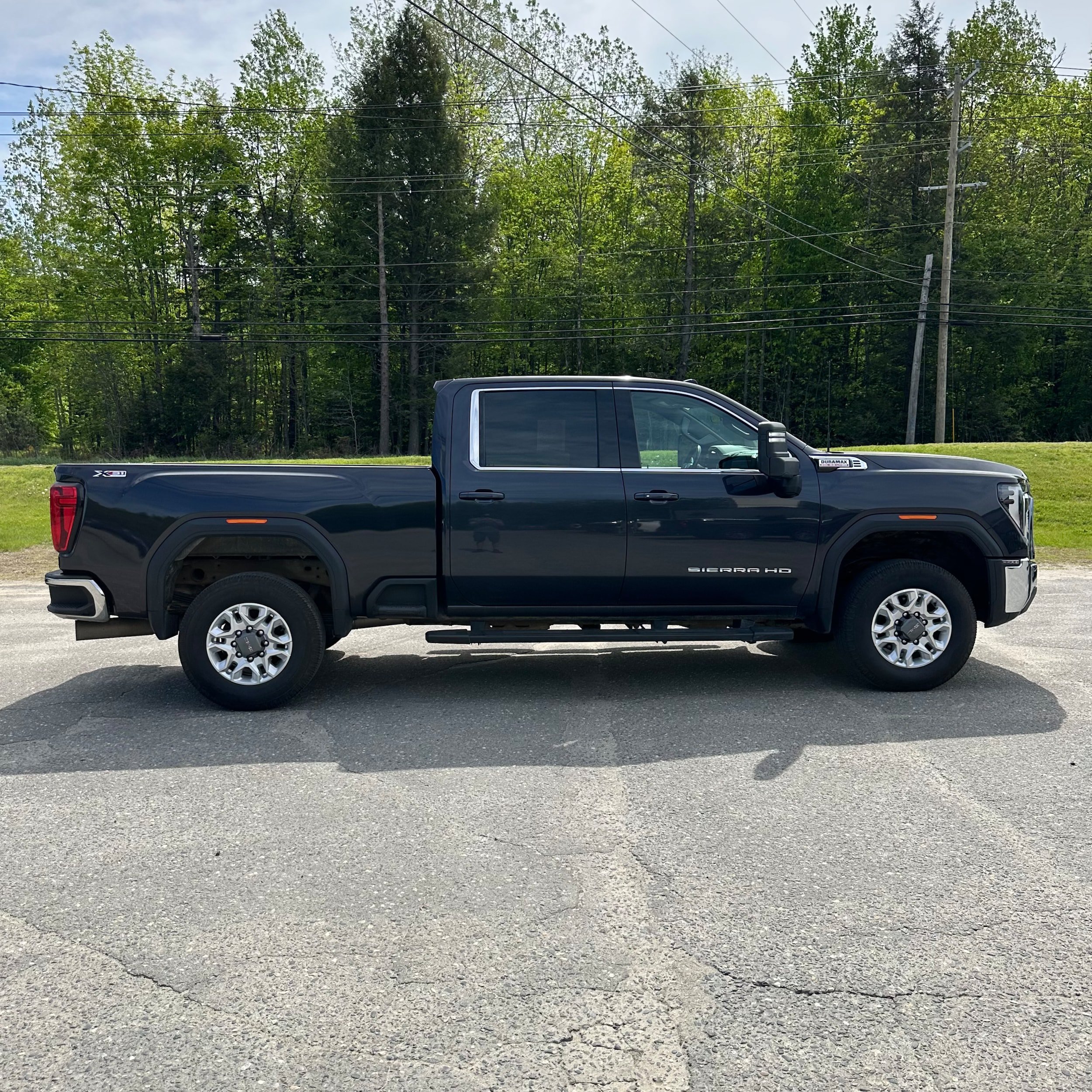 Used 2024 GMC Sierra 2500 SLE w/ SLE Value Package; AWD/4WD image 2