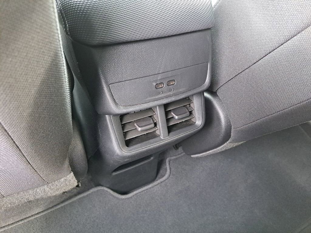 Certified 2025 Chevrolet Equinox LT FWD image 13
