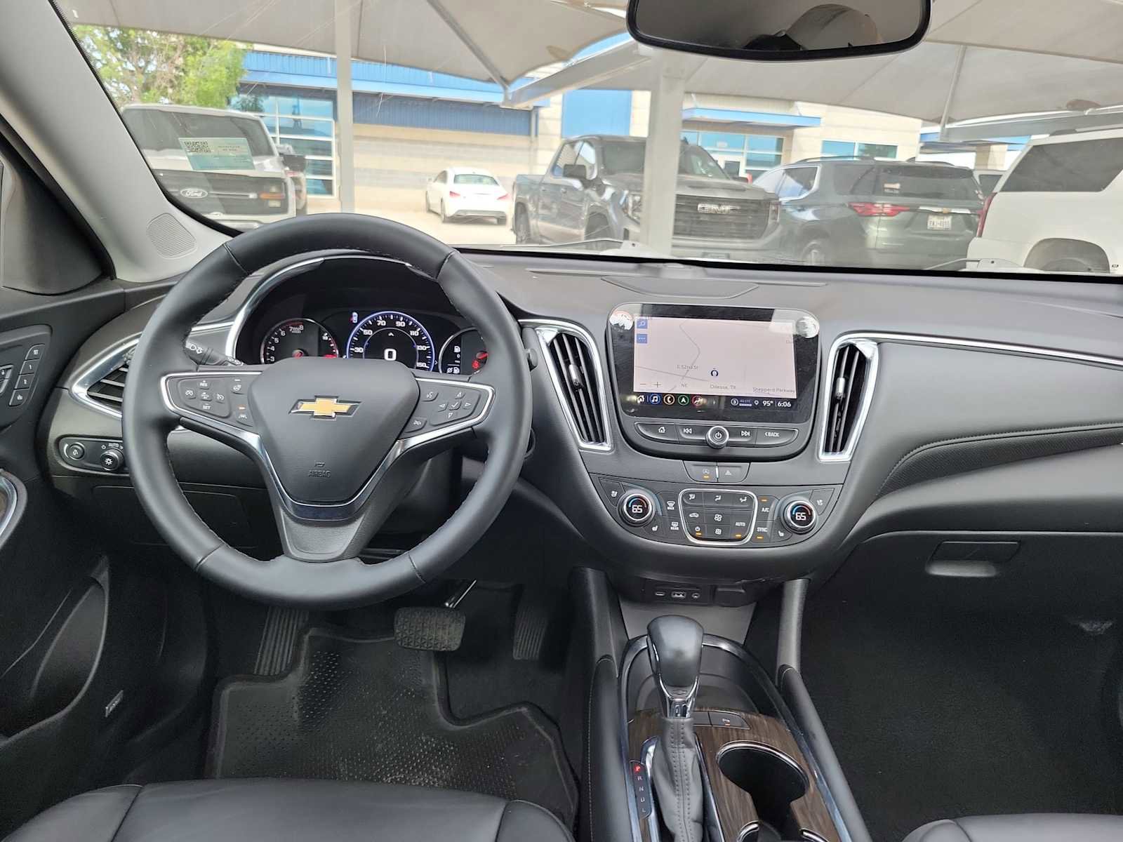 Used 2024 Chevrolet Malibu LT FWD image 14