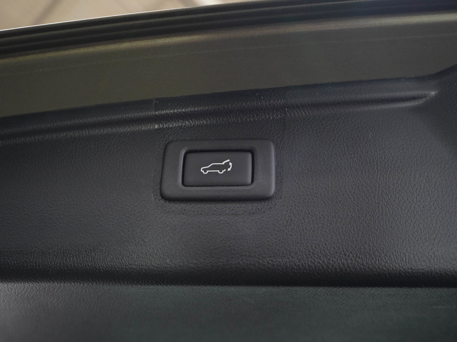 Used 2016 Subaru Outback 2.5i Limited AWD/4WD image 11