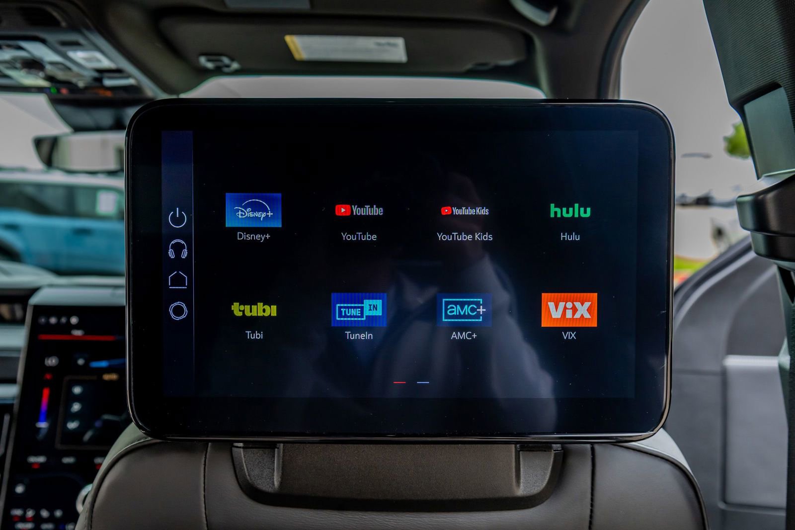 Used 2026 GMC Yukon XL AT4 Ultimate w/ LPO, Floor Liner Package image 33