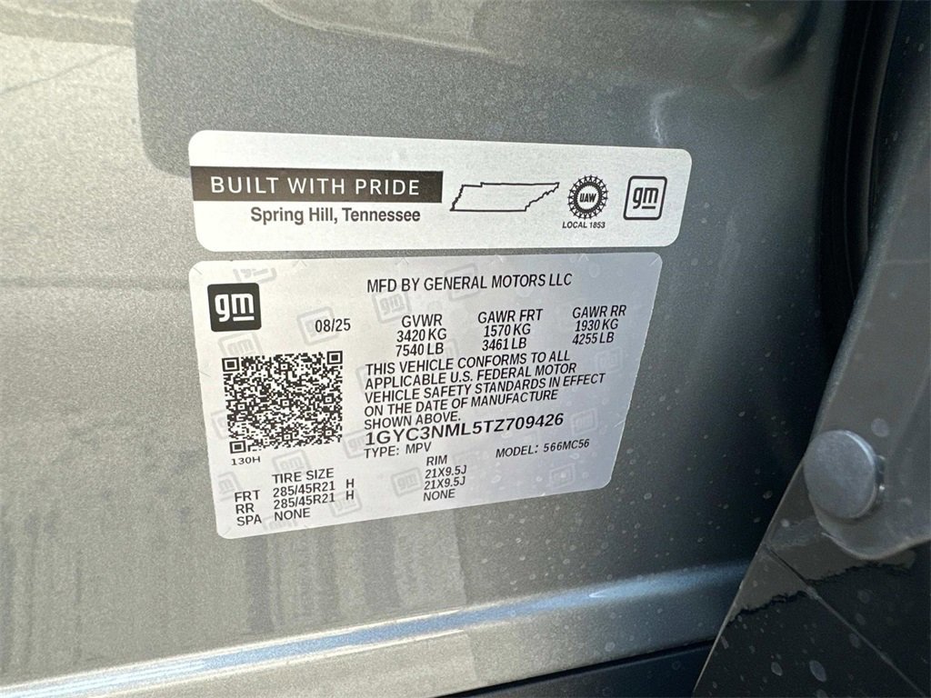 New 2026 Cadillac Vistiq Sport w/ LPO, Floor Liner Package image 18