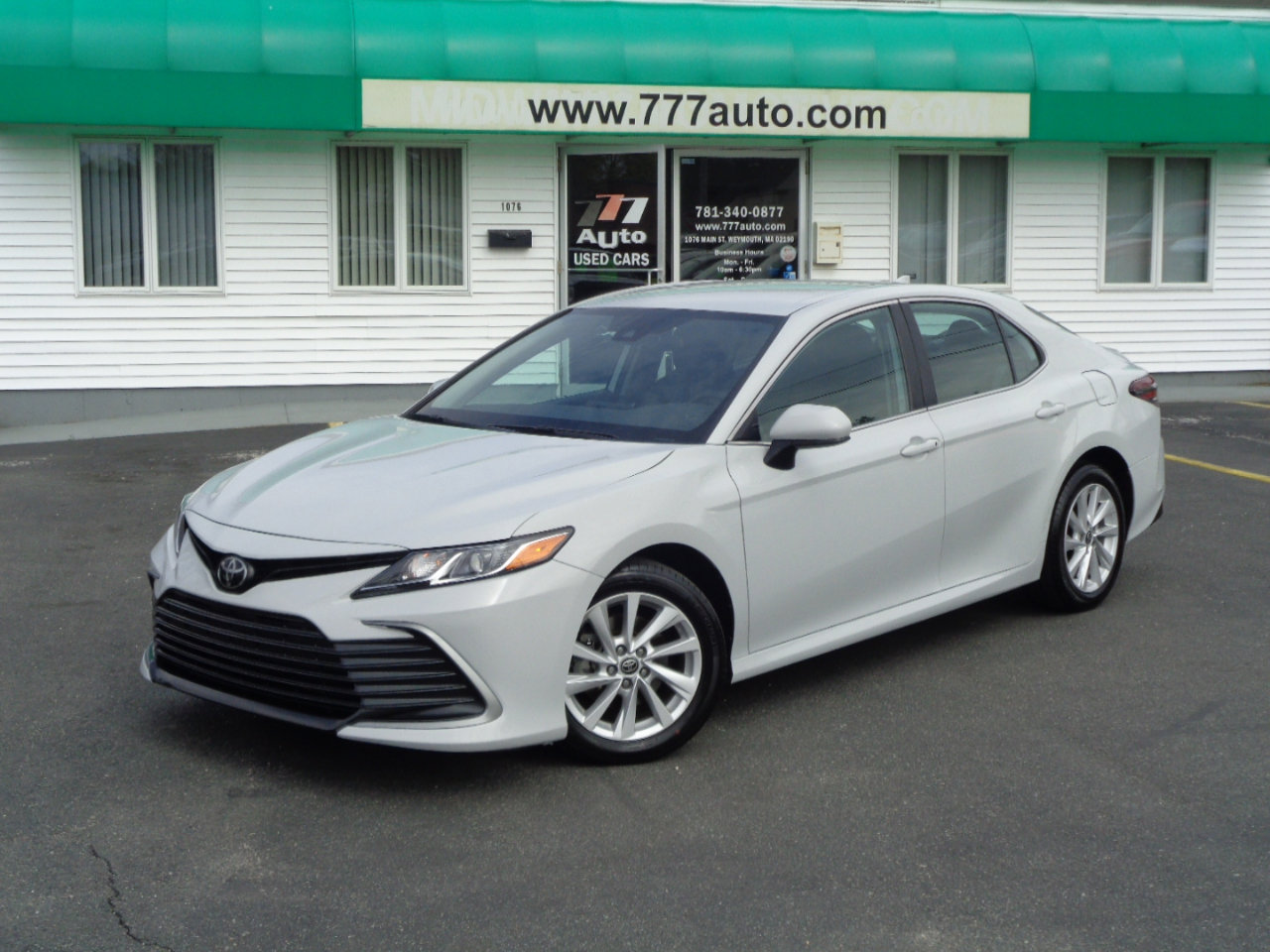 Used 2022 Toyota Camry LE