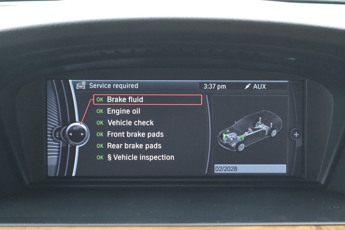 Used 2010 BMW 535i xDrive Wagon AWD/4WD image 20