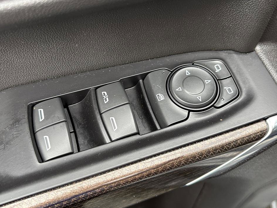 Used 2021 Chevrolet Silverado 1500 LT Trail Boss image 17