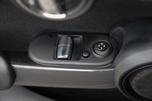 Used 2015 MINI Cooper 2-Door Hardtop FWD image 44