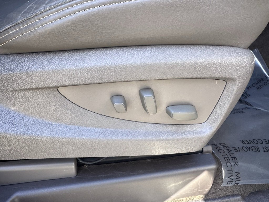 Used 2016 GMC Yukon XL Denali w/ Open Road Package image 30