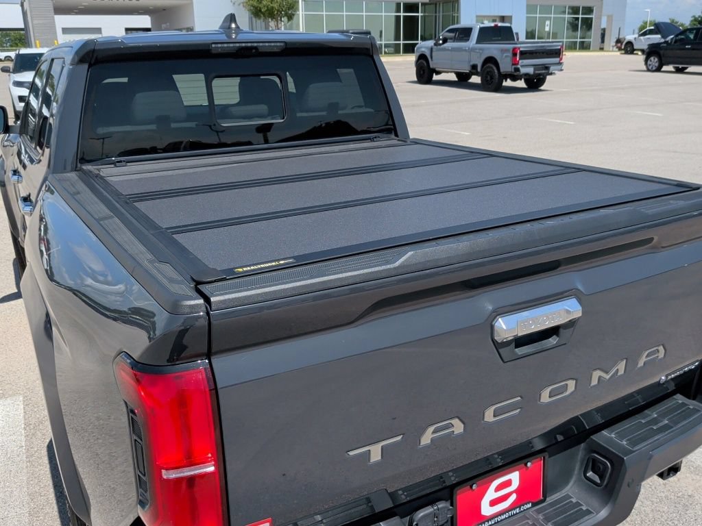 Used 2025 Toyota Tacoma Limited AWD/4WD image 42