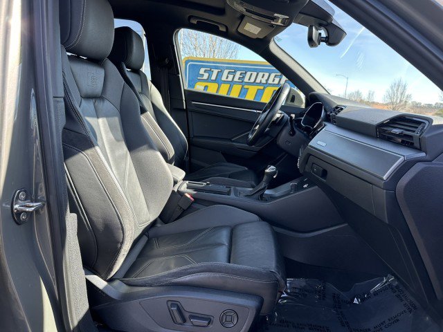 Used 2020 Audi Q3 2.0T Prestige w/ Prestige Package image 19