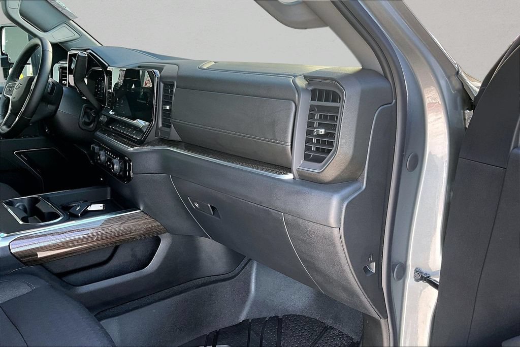 Used 2026 Chevrolet Silverado 3500 LT w/ Trail Boss Package AWD/4WD image 28