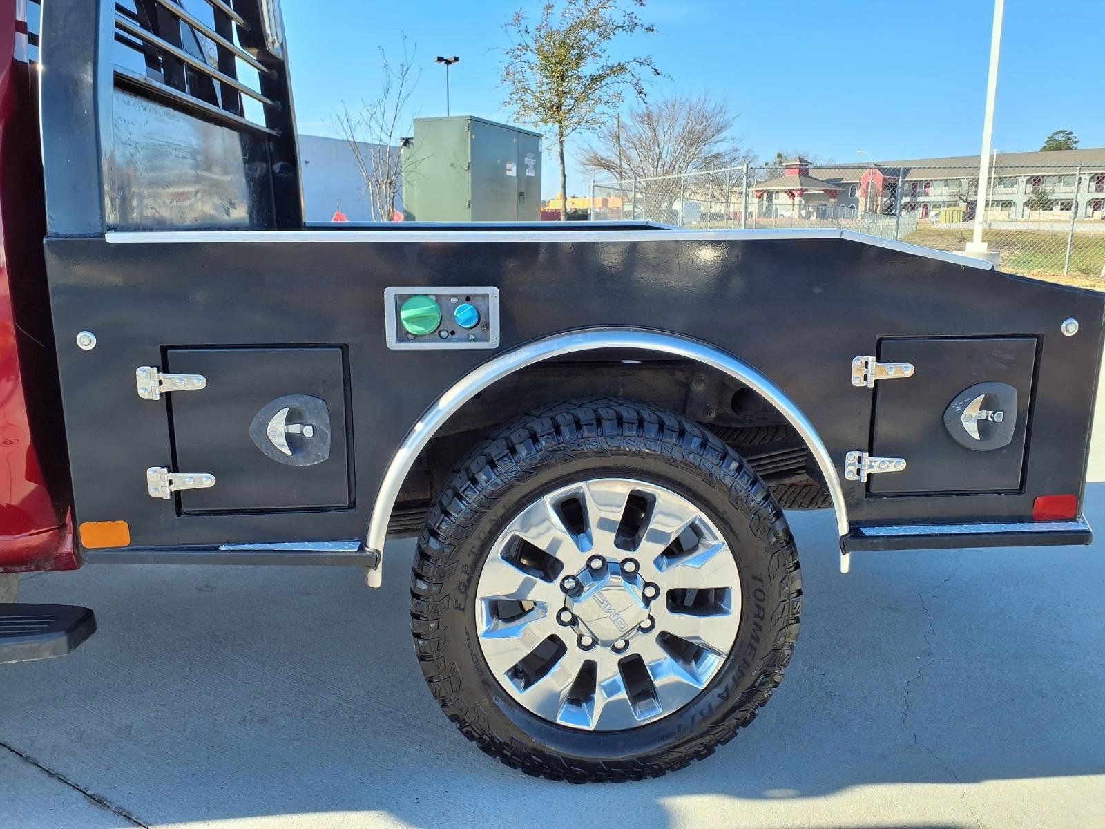 Used 2020 GMC Sierra 2500 Denali w/ Technology Package image 9