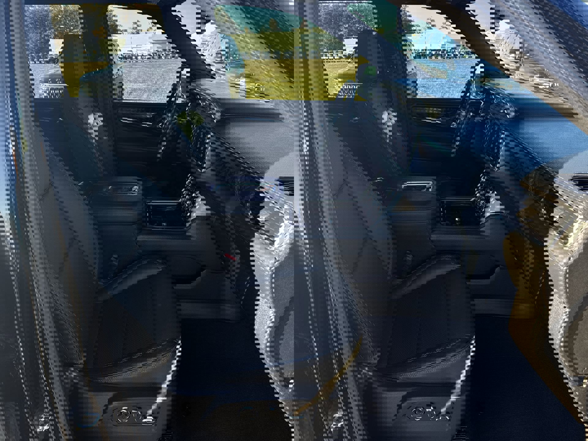 Used 2021 GMC Yukon Denali image 29