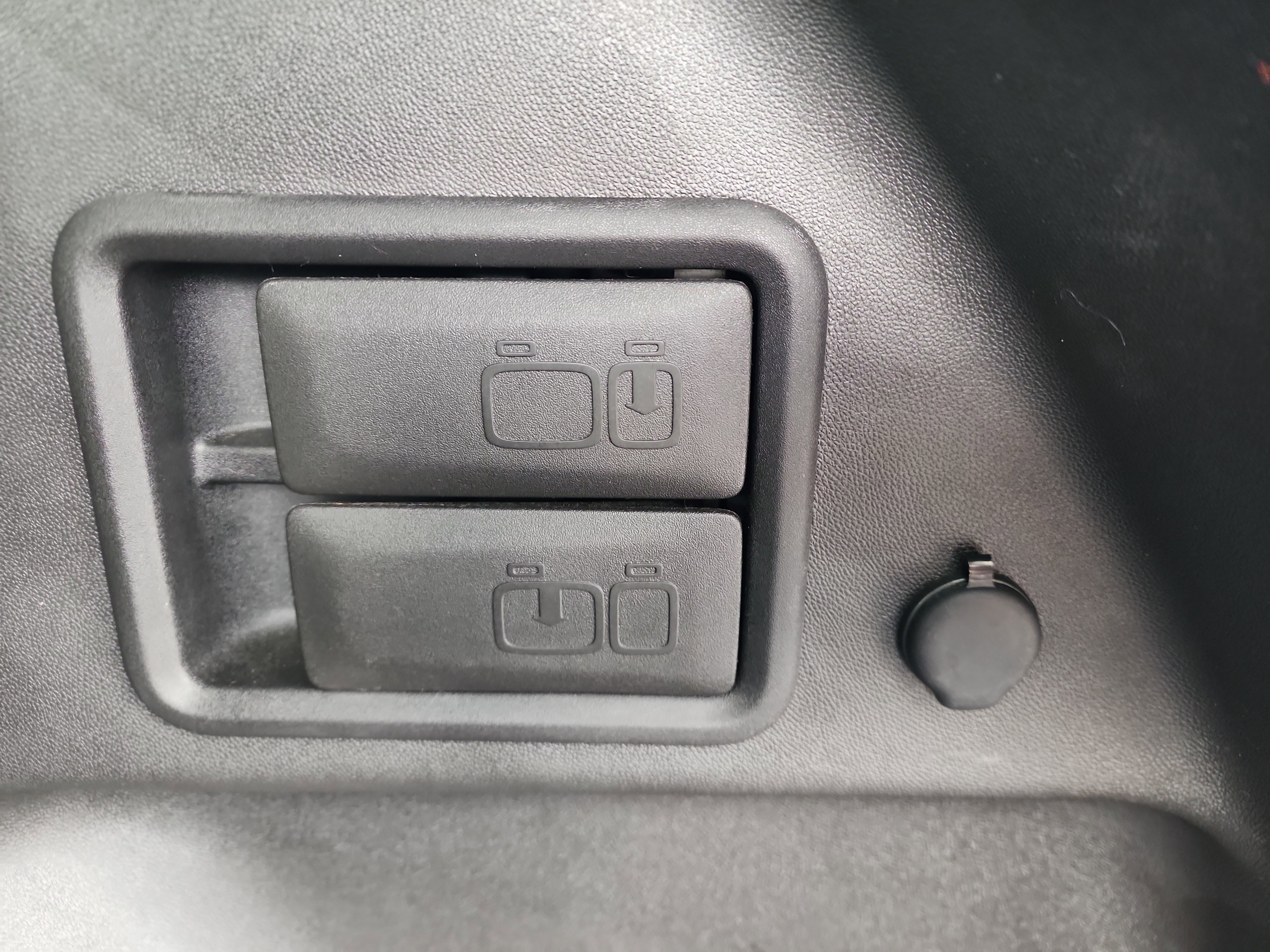 Used 2019 Chevrolet Equinox LT AWD/4WD image 28