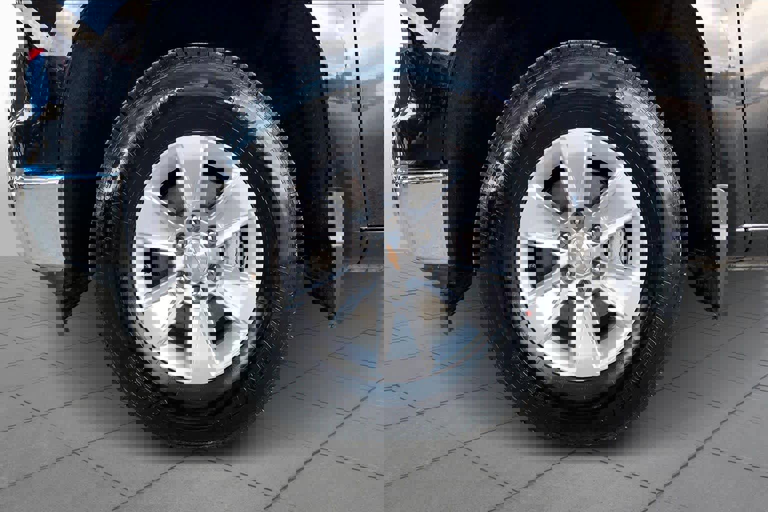 Certified 2025 Chevrolet Silverado 1500 LT image 10