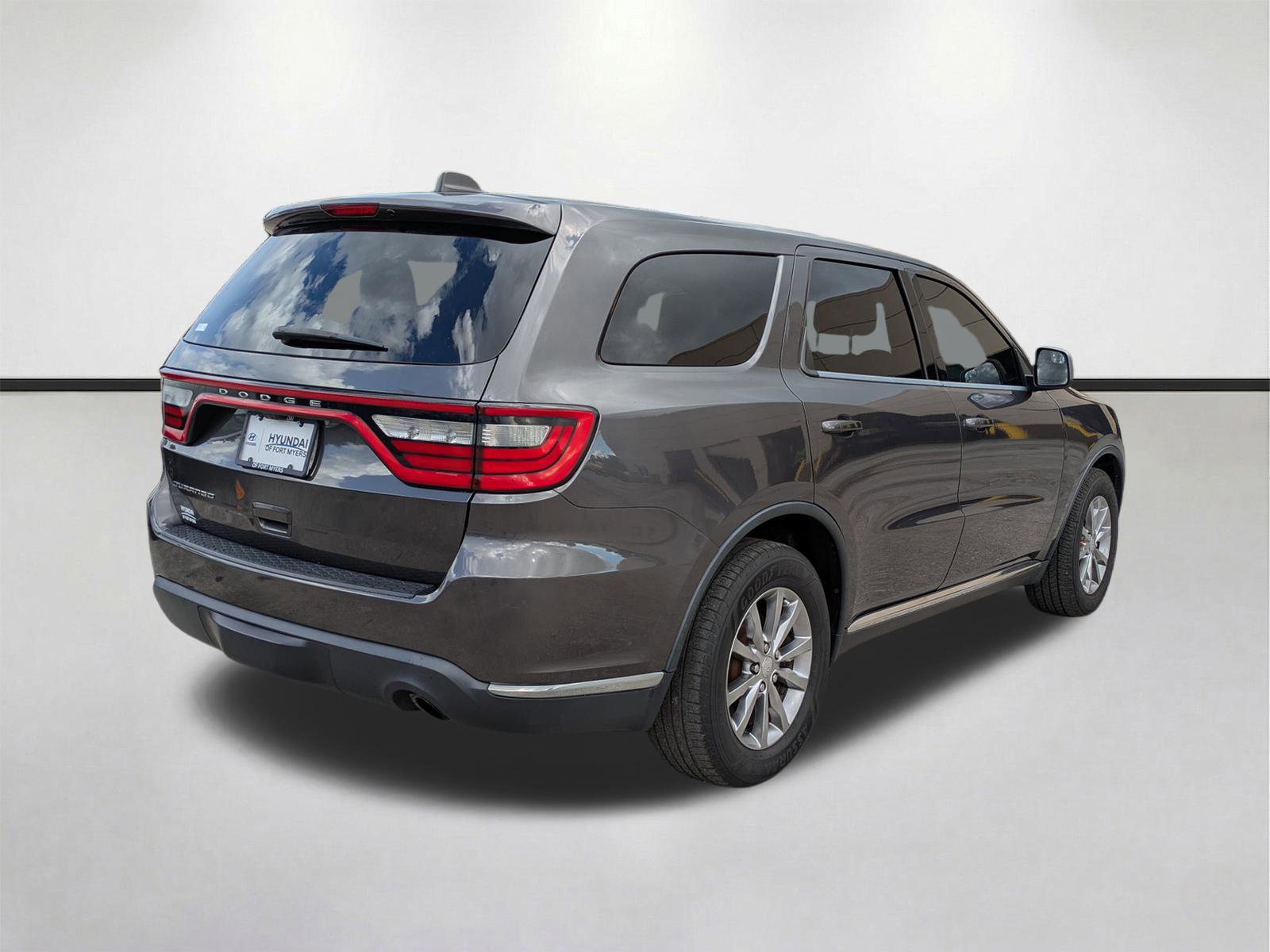 Used 2018 Dodge Durango SXT w/ 3rd Row Seating Group RWD image 5