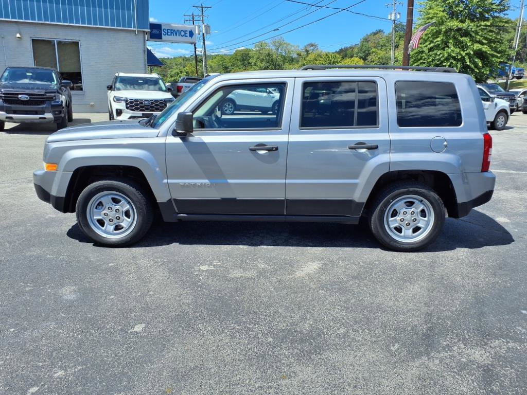 Used 2015 Jeep Patriot Sport image 2