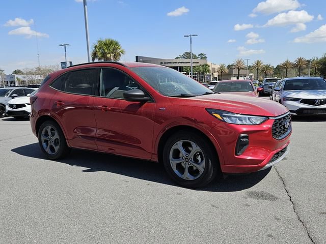 Used 2024 Ford Escape ST-Line w/ Cold Weather Package image 2