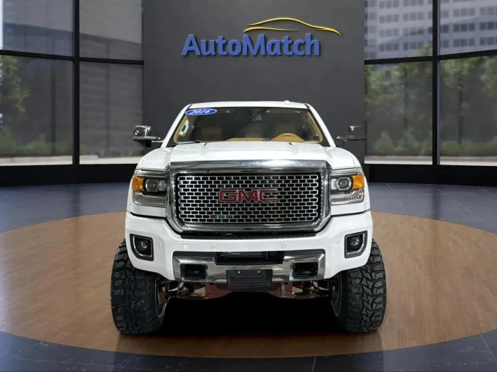 Used 2016 GMC Sierra 2500 Denali w/ Duramax Plus Package AWD/4WD image 2