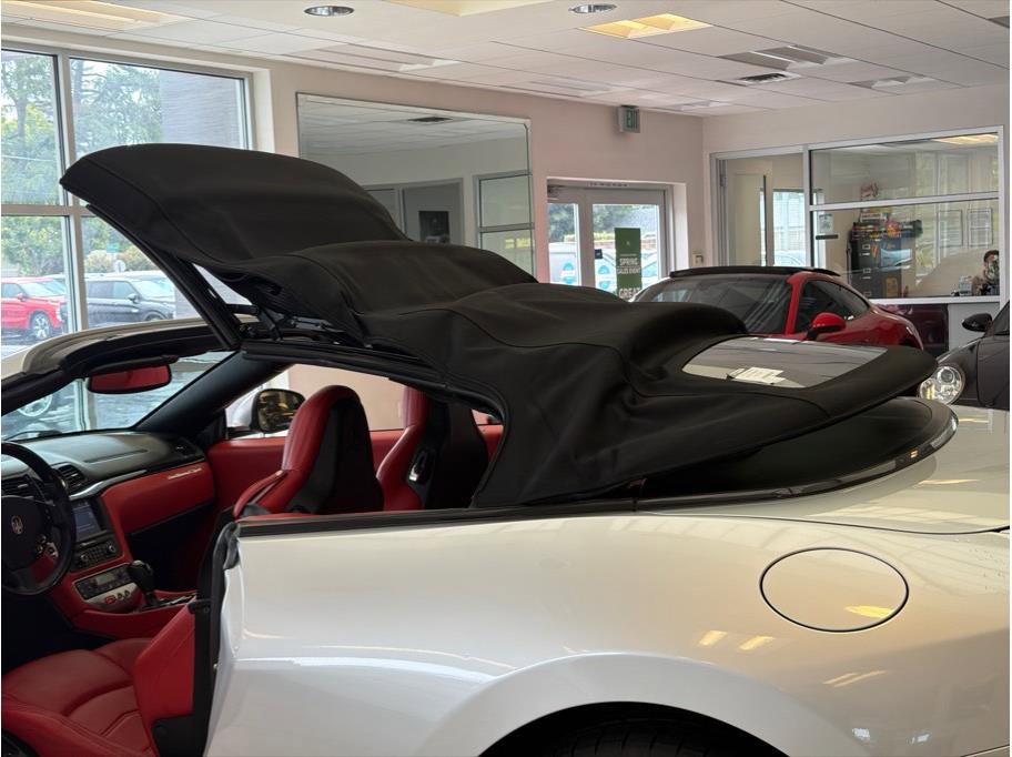 Used 2016 Maserati GranTurismo Sport image 33