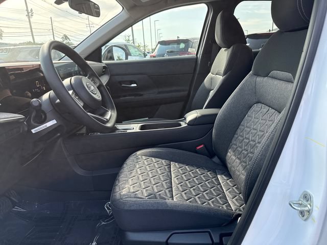 New 2026 Nissan Kicks SV w/ Cold Weather Package AWD/4WD image 13