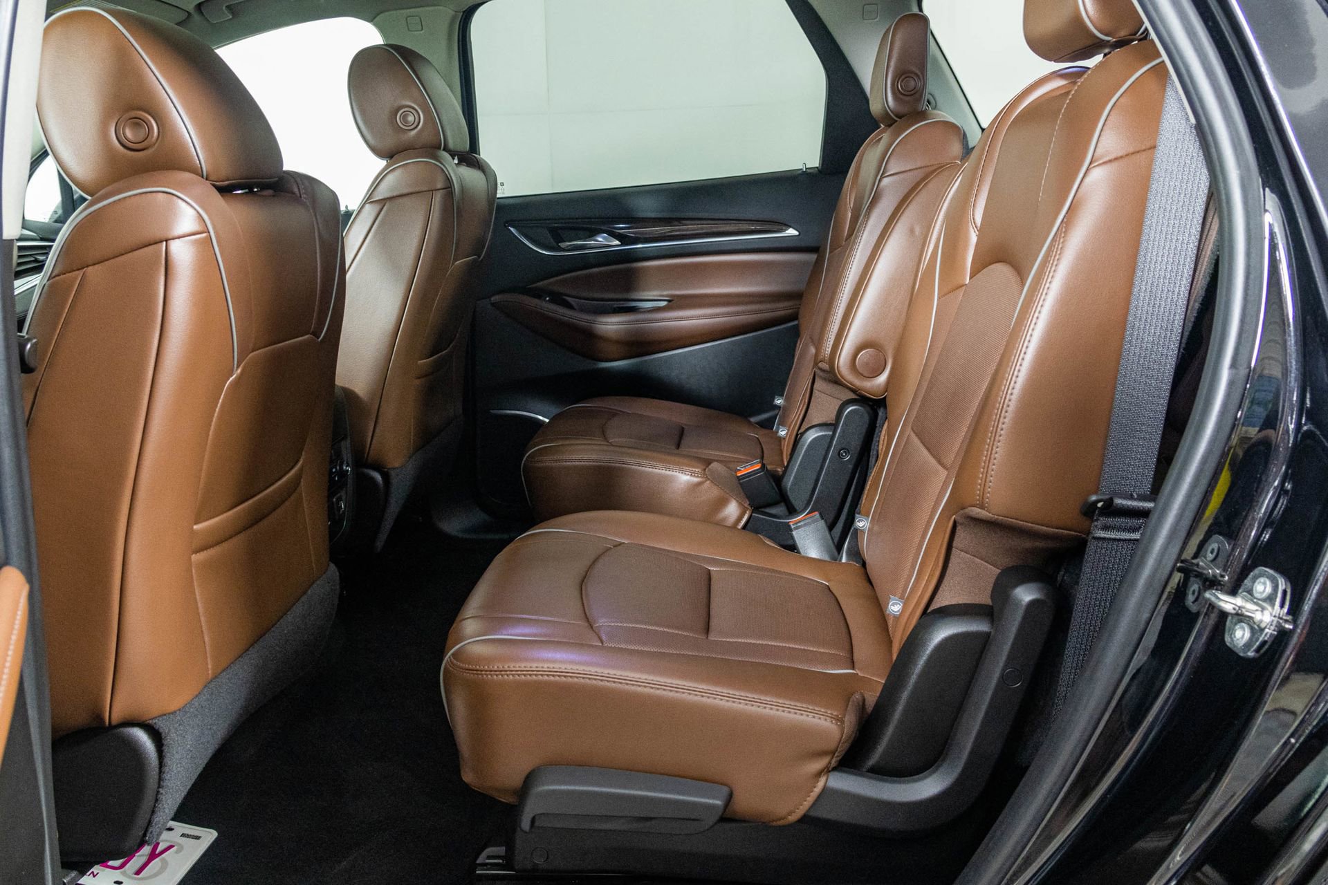 Used 2018 Buick Enclave Avenir w/ Avenir Technology Package image 44