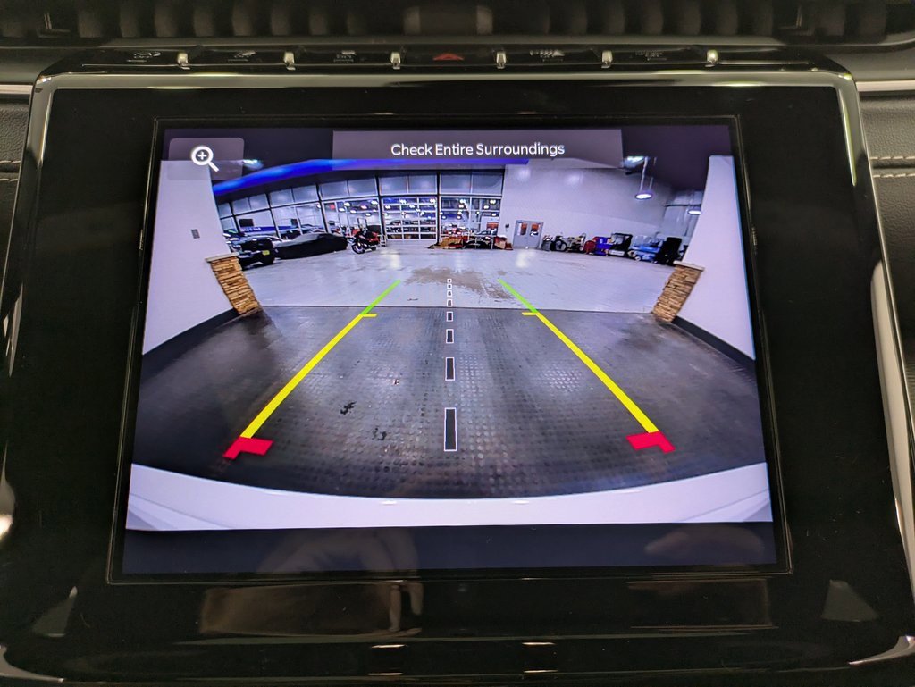 Used 2023 Jeep Grand Cherokee Altitude image 13