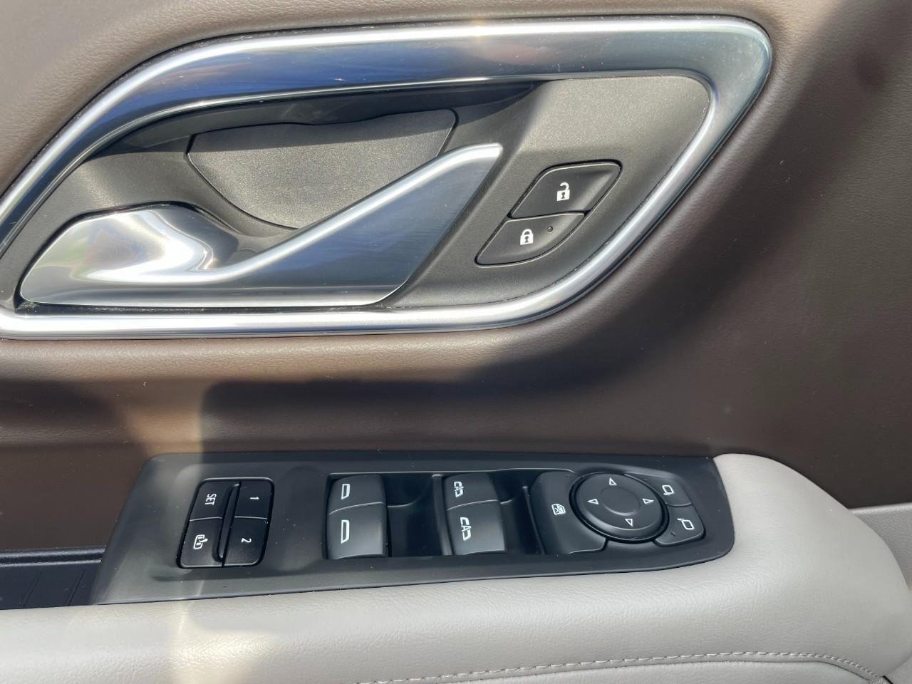 Used 2021 Chevrolet Tahoe LT AWD/4WD image 21