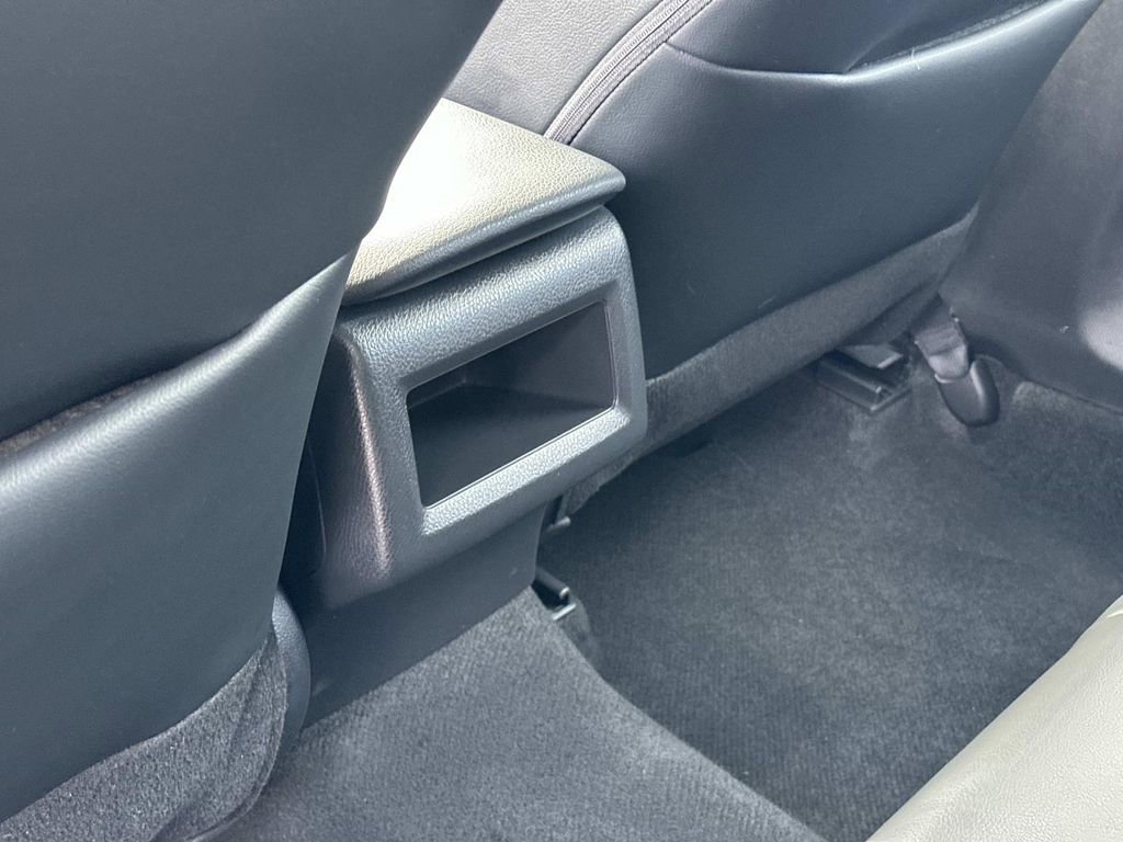 Used 2023 Toyota Camry SE image 28