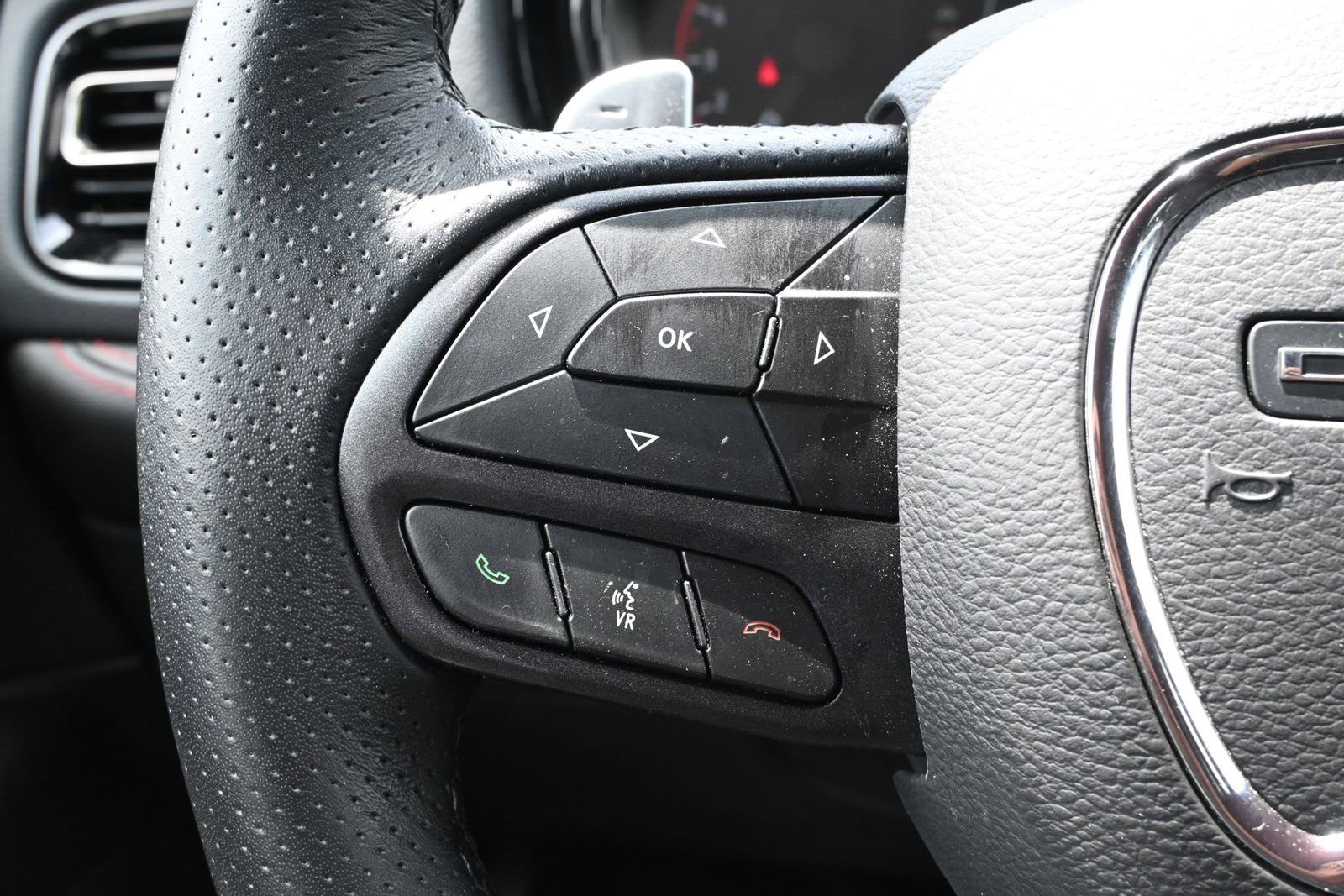 Used 2025 Dodge Durango GT RWD image 12