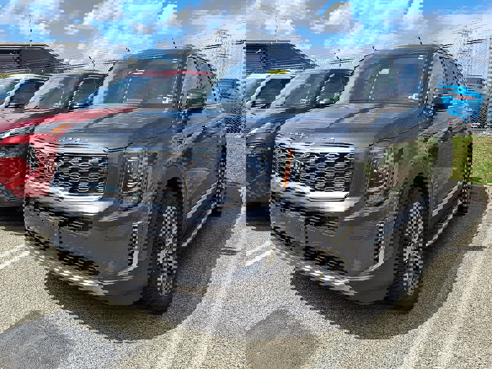 Used 2021 Kia Telluride S image 3