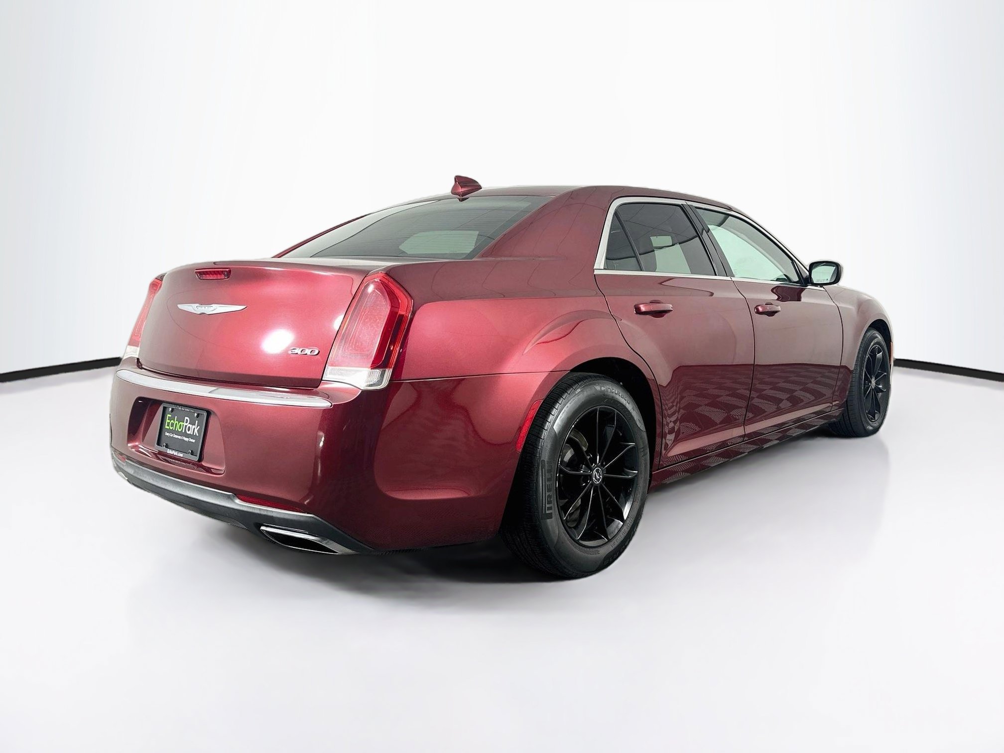 Used 2016 Chrysler 300 Limited RWD image 9
