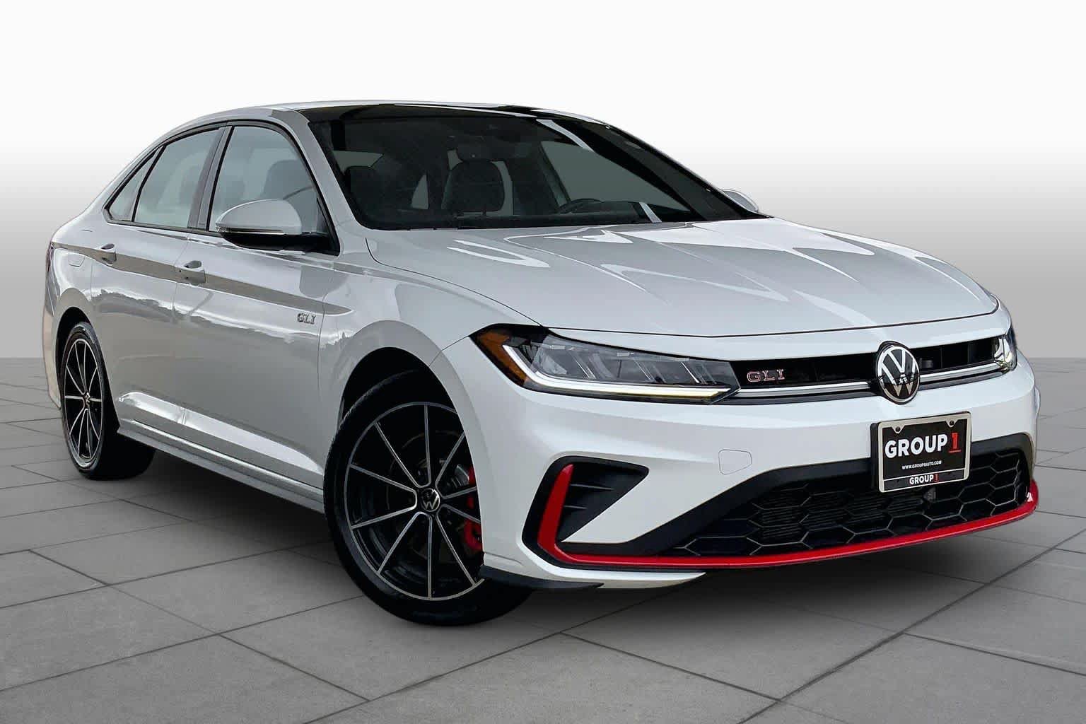 Used 2025 Volkswagen Jetta GLI Autobahn FWD image 3