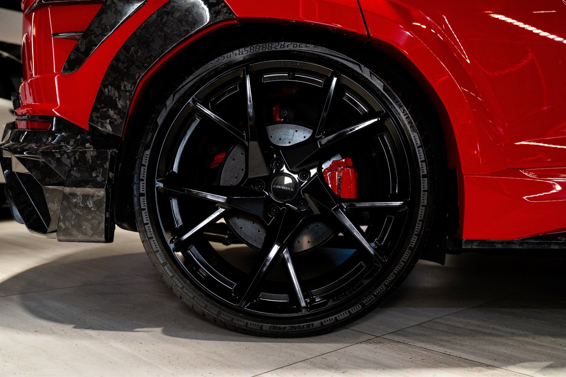Used 2023 Lamborghini Urus Performante AWD/4WD image 16