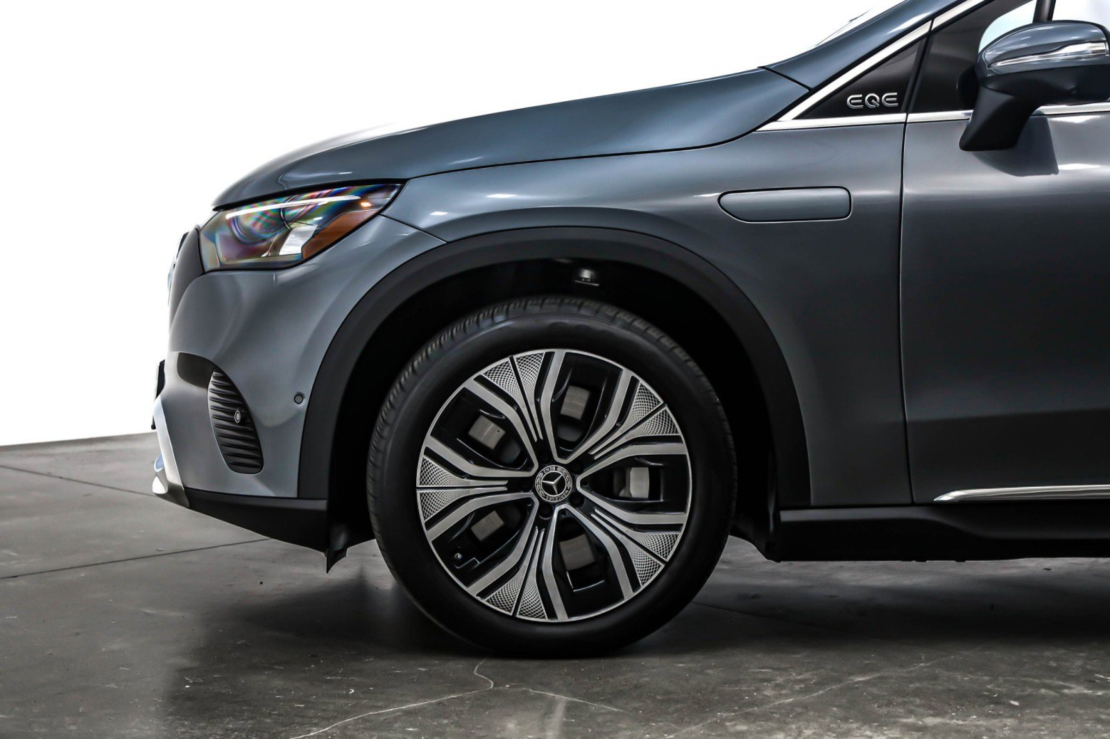 Certified 2023 Mercedes-Benz EQE 350+ 4MATIC SUV image 10