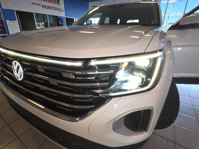 Used 2024 Volkswagen Atlas SEL AWD/4WD image 29