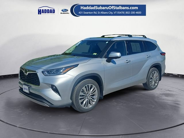 Used 2023 Toyota Highlander Platinum AWD/4WD image 1